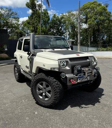TROLLER T4 3.2 XLT 4X4 20V TURBO INTERCOOLER DIESEL 2P MANUAL TROLLER T4 3.2 XLT 4X4 20V TURBO INTERCOOLER DIESEL 2P MANUAL